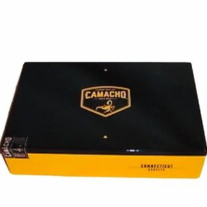 Camacho Connecticut Robusto Lacquered Cigar Box